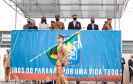 O governador Carlos Massa Ratinho Junior participou nesta quinta-feira (8) da comemoração dos 108 anos do Corpo de Bombeiros do Paraná. Na cerimônia, realizada no Quartel do Comando-Geral, em Curitiba, ele entregou à corporação 15 novas viaturas, incluindo quatro caminhões autobomba tanque. O investimento nos veículos foi de cerca de R$ 4,5 milhões.