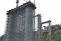 As obras da Ponte da Integração, em Foz do Iguaçu, no Oeste do Estado, atingiram 34% no final de setembro. O projeto é uma parceria entre a usina, o Governo do Estado e o governo federal. A gestão da obra é feita pela Secretaria da Infraestrutura e Logística do Paraná