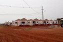 Técnicos da Cohapar vistoriaram nesta quinta-feira (8) a obra de construção do Residencial Amador Gonçalves, em Jardim Alegre, na região do Vale do Ivaí. Eles fiscalizaram o cumprimento do cronograma do empreendimento, que conta com 41 unidades habitacionais financiadas pelo programa Casa Fácil Paraná, do Governo do Estado. 
Foto: Elisângela de Araújo.