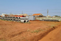 Técnicos da Cohapar realizaram nesta semana as primeiras visitas técnicas aos canteiros de obras de dois novos conjuntos habitacionais na região de Maringá. A etapa inicial do trabalho de fiscalização aconteceu em Marumbi, onde estão sendo construídas 50 casas populares, e em Flórida, que recebe outras 32 unidades. Foto: Cohapar
