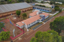  A menos de um quilômetro do Ginásio de Esportes Walter Marcon está a Praça Central de São Miguel do Iguaçu. Ela passou por uma revitalização com apoio de R$ 670 mil da Secretaria do Desenvolvimento Urbano e de Obras Públicas e foi entregue em meados do ano passado. Foto: José Fernando Ogura/AEN