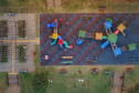  A menos de um quilômetro do Ginásio de Esportes Walter Marcon está a Praça Central de São Miguel do Iguaçu. Ela passou por uma revitalização com apoio de R$ 670 mil da Secretaria do Desenvolvimento Urbano e de Obras Públicas e foi entregue em meados do ano passado. Foto: José Fernando Ogura/AEN