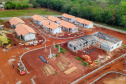 A Cohapar publicou nesta segunda-feira (19) o Manual de Gestão e Fiscalização de Obras sob a responsabilidade da empresa. O material traz conteúdos com orientações detalhadas aos engenheiros, arquitetos e técnicos da companhia que atuam como gestores e fiscais dos projetos de construção e reforma de casas populares, instalação de infraestrutura, urbanização e recuperação ambiental. Foto: José Fernando Ogura/AEN