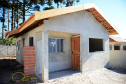 A Cohapar publicou nesta segunda-feira (19) o Manual de Gestão e Fiscalização de Obras sob a responsabilidade da empresa. O material traz conteúdos com orientações detalhadas aos engenheiros, arquitetos e técnicos da companhia que atuam como gestores e fiscais dos projetos de construção e reforma de casas populares, instalação de infraestrutura, urbanização e recuperação ambiental. Foto: Cohapar