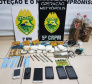 A terceira edição da Operação Metrópolis do 5º Comando Regional da PM (5º CRPM), no Oeste e Sudoeste do estado, terminou nesta quinta-feira (22/10) com 218 presos, 7,7 toneladas de maconha, 42 armas de fogo e R$ 129.120,00 apreendidos. Já o balanço total das três edições aponta um prejuízo de R$ 25 milhões ao crime organizado graças as apreensões de drogas, armas, veículos e contrabando.
 Foto:SESP