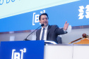 A venda da subsidiária de telecomunicações da Copel arrecadou R$ 2,39 bilhões.Para o governador Carlos Massa Ratinho Junior, o bom resultado demonstra a solidez da companhia e o processo de transparência que acompanhou a privatização, a primeira em 20 anos no Estado. 