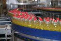 FEITO NO PARANA -  Coamo  cooperativa agro-industrial , a maior cooperativa da América Latina, com sede em Campo Mourão. Tem na linha alimentícia as marcas Primê, Sollus, Dualis e Anniela produz óleo de soja refinado, café torrado e moído, margarinas, farinha de trigo e gordura vegetal hidrogenada. 09/10/2020 -  Foto: Geraldo Bubniak/AEN