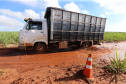 Um convênio entre Itaipu Binacional, Departamento Nacional de Infraestrutura de Transportes (DNIT) e Governo do Paraná vai garantir a execução das obras no trecho paranaense da BR-487, mais conhecida como Estrada Boiadeira. O trecho de 47 km liga os municípios Icaraíma (Porto Camargo) e Umuarama (Serra dos Dourados), no Noroeste do Paraná, e deve estar pronto até início de 2022. 19/11/2020 - Foto: Geraldo Bubniak/AEN