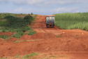 Um convênio entre Itaipu Binacional, Departamento Nacional de Infraestrutura de Transportes (DNIT) e Governo do Paraná vai garantir a execução das obras no trecho paranaense da BR-487, mais conhecida como Estrada Boiadeira. O trecho de 47 km liga os municípios Icaraíma (Porto Camargo) e Umuarama (Serra dos Dourados), no Noroeste do Paraná, e deve estar pronto até início de 2022. 19/11/2020 - Foto: Geraldo Bubniak/AEN