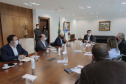 O governador Carlos Massa Ratinho Junior se reuniu nesta segunda-feira (7) com a diretoria da Ferragens Negrão, empresa que atua há 52 anos no mercado de ferramentas para construção civil e que planeja investir R$ 63 milhões no Paraná. O encontro foi marcado pela apresentação da primeira parte desse aporte, de R$ 19 milhões, que aconteceu em um novo Centro de Distribuição e em uma loja em São José dos Pinhais, na Região Metropolitana de Curitiba. Foto: Jonathan Campos/AEN