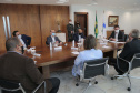 O governador Carlos Massa Ratinho Junior se reuniu nesta segunda-feira (7) com a diretoria da Ferragens Negrão, empresa que atua há 52 anos no mercado de ferramentas para construção civil e que planeja investir R$ 63 milhões no Paraná. O encontro foi marcado pela apresentação da primeira parte desse aporte, de R$ 19 milhões, que aconteceu em um novo Centro de Distribuição e em uma loja em São José dos Pinhais, na Região Metropolitana de Curitiba. Foto: Jonathan Campos/AEN