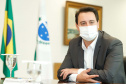 O governador Carlos Massa Ratinho Junior se reuniu nesta segunda-feira (7) com a diretoria da Ferragens Negrão, empresa que atua há 52 anos no mercado de ferramentas para construção civil e que planeja investir R$ 63 milhões no Paraná. O encontro foi marcado pela apresentação da primeira parte desse aporte, de R$ 19 milhões, que aconteceu em um novo Centro de Distribuição e em uma loja em São José dos Pinhais, na Região Metropolitana de Curitiba.
