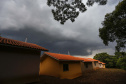 As 20 casas populares do conjunto habitacional erguido no bairro Jardim Planalto em Guaraniaçu, na região Oeste do Estado, serão entregues no começo de 2021. O empreendimento é uma parceria do Governo do Paraná, da Itaipu Binacional e da prefeitura do município e recebeu investimento de R$ 1.035.744,30. Ele se soma a projetos similares que estão em andamento em outros 15 municípios. - 02-12-2020 -  Foto: Jonathan Campos/ AEN