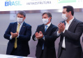 Paraná passa a ser o primeiro Estado do Brasil a conceder um terminal portuário por decisão própria. O terminal PAR12 tem 74,1 mil metros quadrados de área e capacidade estática para 4 mil veículos e armazenagem anual de 120 mil veículos.