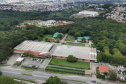 Instalada em Colombo, na Região Metropolitana de Curitiba, a Herbarium é líder no mercado de fitoterápicos no País. A empresa tem 35 anos e 450 colaboradores produzindo, em média, 650 mil unidades de medicamentos por mês.