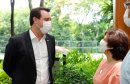 O governador Carlos Massa Ratinho Junior afirmou nesta quinta-feira (7), em visita à Fundação Oswaldo Cruz (Fiocruz), no Rio de Janeiro, que a vacinação no Paraná deve começar em janeiro em profissionais de saúde e comunidades indígenas isoladas.