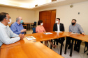 O governador Carlos Massa Ratinho Junior afirmou nesta quinta-feira (7), em visita à Fundação Oswaldo Cruz (Fiocruz), no Rio de Janeiro, que a vacinação no Paraná deve começar em janeiro em profissionais de saúde e comunidades indígenas isoladas.