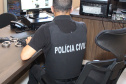 A Polícia Civil do Paraná (PCPR) prendeu preventivamente nove pessoas suspeitas de envolvimento em fraude à licitação para aquisição de luminárias de LED na cidade de Foz do Iguaçu. As prisões ocorreram nesta quinta-feira (07), em Curitiba e Pontal do Paraná, no Litoral do Estado, e em Balneário Camboriú (SC). A ação contou com o apoio do Ministério Público do Paraná. Foto: Divulgação PCPR