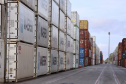 O volume de cargas importadas e exportadas em contêineres em 2020, pelo Porto de Paranaguá, aumentou 6% em relação a 2019. Foram 8.541.091 toneladas, 508.664 toneladas a mais que no ano anterior. Os produtos conteinerizados representam 14,9% da movimentação geral dos portos do Paraná.