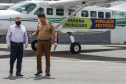 O Governo do Estado apresentou nesta sexta-feira (15), às 10h30, no Aeroporto do Bacacheri, a estrutura disponível para a distribuição da vacina contra a Covid-19. Como forma de acelerar a imunização no Paraná, o Governo destacou toda a frota área do Estado, formada por aviões e helicópteros, para o transporte da vacina. Foto: Jonathan Campos/AEN
