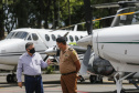 O Governo do Estado apresentou nesta sexta-feira (15), às 10h30, no Aeroporto do Bacacheri, a estrutura disponível para a distribuição da vacina contra a Covid-19. Como forma de acelerar a imunização no Paraná, o Governo destacou toda a frota área do Estado, formada por aviões e helicópteros, para o transporte da vacina. Foto: Jonathan Campos/AEN