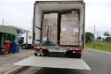 O Governo do Estado, por meio da Secretaria de Estado da Saúde, inicia  a distribuição dos insumos para a  vacinação da Covid-19, neste sabado (16) na Central de Medicamentos do Paraná (Cemepar), no Jardim Botânico. Foto: Geraldo Bubniak/AEN