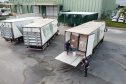 O Governo do Estado, por meio da Secretaria de Estado da Saúde, inicia  a distribuição dos insumos para a  vacinação da Covid-19, neste sabado (16) na Central de Medicamentos do Paraná (Cemepar), no Jardim Botânico. Foto: Geraldo Bubniak/AEN