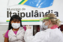 A comunidade indígena do Paraná começou a ser vacinada contra a Covid-19 nesta quarta-feira (20). Eles integram o chamado grupo prioritário, atendidos por esse primeiro lote de imunizantes que chegou ao Estado na segunda-feira (18).
