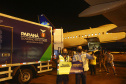 As vacinas Oxford/AstraZeneca, desenvolvidas em parceria com a Fundação Oswaldo Cruz (Fiocruz), devem chegaram no Aeroporto Internacional Afonso Pena, em São José dos Pinhais, na Região Metropolitana de Curitiba. 