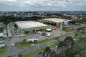 O Paraná recebeu nesta segunda-feira (25) um novo lote de vacinas com 39.600 doses contra a Covid-19, o terceiro em uma semana. Os imunizantes serão usados prioritariamente na proteção dos trabalhadores que estão na linha de frente do combate à pandemia, já que a Secretaria de Estado da Saúde (Sesa) confirmou que finalizou o processo de vacinação de dois importantes setores dentro do grupo prioritário. Foto: José Fernando Ogura/AEN