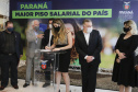 O governador Carlos Massa Ratinho Junior ratificou nesta terça-feira (9) os novos valores do salário mínimo regional do Paraná, que se mantém como o maior do País. Dividido em quatro faixas salariais, que variam de R$ 1.467,40 a R$ 1.696,20, conforme a categoria, o reajuste foi aprovado pelo Conselho Estadual do Trabalho, Emprego e Renda (Ceter), vinculado à Secretaria de Estado da Justiça, Família e Trabalho.
