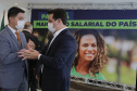 O governador Carlos Massa Ratinho Junior ratificou nesta terça-feira (9) os novos valores do salário mínimo regional do Paraná, que se mantém como o maior do País. Dividido em quatro faixas salariais, que variam de R$ 1.467,40 a R$ 1.696,20, conforme a categoria, o reajuste foi aprovado pelo Conselho Estadual do Trabalho, Emprego e Renda (Ceter), vinculado à Secretaria de Estado da Justiça, Família e Trabalho.