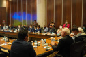 Deputados, prefeitos e lideranças do Sudoeste participaram de reunião sobre a revitalização da PRC-280 e a inclusão da rodovia no pacote de concessões do Governo Federal. O encontro contou com o vice-governador Darci Piana, o chefe da Casa Civil, Guto Silva; o secretário estadual de Infraestrutura e Logística, Sandro Alex, e o diretor-geral do DER-PR, Fernando Furiatti.  Foto: Guilherme Flores