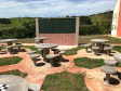 Engenheiros da Cohapar retomaram neste ano o trabalho de fiscalização das obras de reformas de escolas paranaenses. A iniciativa faz parte de um termo de cooperação técnica firmado em 2019 pela companhia com o Instituto Paranaense de Desenvolvimento Educacional (Fundepar), vinculado à Secretaria de Estado da Educação, e já abrange ações de melhorias em 101 unidades da rede estadual de ensino. 