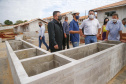 O governador Carlos Massa Ratinho Junior vistoria as obras do Condomínio do Idoso de Foz do Iguaçu. 