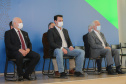 O governador Carlos Massa Ratinho Junior entrega   nesta terca-feira (23),  Vans para 45 municípios  no Programa de Qualificação da Atenção Primária emSaúde acompanhado do  vice-governador Darci Piana, do secretarrio de Estado da Saude, Beto Preto, do Secretaria de Estado da Administração e Previdência, Marcel Micheletto   e do chefe da Casa Civil, Guto Silva.  Curitiba, 23/02/2021. Foto: Geraldo Bubniak/AEN