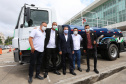 O governador Carlos Massa Ratinho Junior entrega   nesta quarta-feira (24),  29 Caminhões Pipa, Compactadores de Lixo e ColetaSeletiva,  acompanhado  do Secretário do Desenvolvimento Sustentável e do Turismo,  Marcio Nunes do Secretaria de Estado da Administração e Previdência, Marcel Micheletto   e do chefe da Casa Civil, Guto Silva.  Curitiba, 24/02/2021. Foto: Geraldo Bubniak/AEN