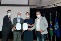 O município de São José dos Pinhais será mais uma cidade-polo da agência do Governo do Estado de promoção e prospecção de novos negócios e investimentos. Termo de cooperação entre a Invest Paraná e o município foi assinado nesta quarta-feira (24).