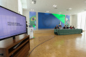 O governador Carlos Massa Ratinho Junior apresenta nesta sexta-feira (26), no Palácio Iguaçu, um panorama do cenário da pandemia no Estado e anuncia novas medidas de enfrentamento ao coronavírus, acompanhado do  secretário da Saúde, Beto Preto e do chefe da Casa Civil, Guto Silva. Curitiba, 26/02/2021. Foto: Geraldo Bubniak/AEN