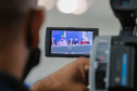 O governador Carlos Massa Ratinho Junior apresenta nesta sexta-feira (26), no Palácio Iguaçu, um panorama do cenário da pandemia no Estado e anuncia novas medidas de enfrentamento ao coronavírus, acompanhado do  secretário da Saúde, Beto Preto e do chefe da Casa Civil, Guto Silva. Curitiba, 26/02/2021. Foto: Geraldo Bubniak/AEN