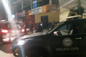 As ações de fiscalização que contaram com apoio de policiais do Paraná resultaram em 26 novas prisões por infrações relacionadas à pandemia entre domingo (7) e segunda-feira (8). O relatório da Secretaria estadual da Segurança Pública aponta, ainda, 35 estabelecimentos e 11 pessoas multados, e 23 locais interditados. - Curitiba, 09/03/2021  -  Foto: Divulgação Polícia Civil do Paraná