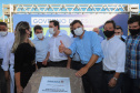 O governador Carlos Massa Ratinho Junior participou nesta quinta-feira (22) do lançamento da pedra fundamental das novas obras de duplicação da PR-323, no Noroeste do Estado. O trecho que recebe as intervenções tem 6,3 quilômetros, entre Doutor Camargo e o Rio Ivaí, com investimento de R$ 38,3 milhões, fruto da parceria com o Banco Interamericano do Desenvolvimento (BID). - Foto: Geraldo Bubniak/AEN