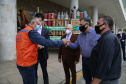 Doação de Cilindros da Copel para Secretária Estadual da Saúde. Secretario Saude Beto Preto, diretor presidente da Copel Daniel Pimentel Slaviero, diretor presidente da Copel Distribuição, Maximiliano Orfalil, gerente geral da Refinaria Presidente Getúlio Vargas (Repar), Felipe Leonardo Gomes e o pressidente da Assembleia Legislativa do Paraná, Ademar Traiano -  Curitiba, 27/04/2021  -  Foto: Valdelino Pontes