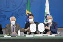 O governador Carlos Massa Ratinho Junior anunciou nesta terça-feira (27), no lançamento do Banco do Agricultor Paranaense, que o Estado está editando um decreto que isenta o ICMS, principal tributo estadual, sobre equipamentos de irrigação destinados ao uso na agricultura ou horticultura. Foto:Jonathan Campos/AEN
