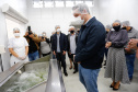 O governador Carlos Massa Ratinho Junior acompanha  a entrega nesta sexta-feira (30), de cerca de 50 mil quilos de produtos arrecadados junto aos permissionários, atacadistas e produtores no Ceasa. Foto: Jonathan Campos