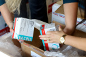 Com a nova remessa de vacinas recebidas na manhã desta segunda-feira (03), o Paraná dará início a imunização contra a Covid-19 de pessoas com comorbidades, com deficiência permanente, grávidas e puérperas