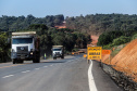 O governador Carlos Massa Ratinho Junior entregou nesta segunda-feira (3) o primeiro trecho da pavimentação da Rodovia Vereador Miguel Ribeiro Picheth (PR-364), estrada que liga os municípios de Irati e São Mateus do Sul, no Centro-Sul do Estado.  - Irati, 03/05/2021  -  Foto: Rodrigo Félix Leal/Infra