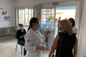 O Paraná aplicou 50.172 doses de vacina contra a Covid-19 neste fim de semana (01 e 02). Pelo menos 92 municípios da abrangência de 20 Regionais de Saúde realizaram ações que fazem parte da campanha do Governo do Estado “De Domingo a Domingo”. -  Curitiba, 03/05/2021  -  Foto: SESA