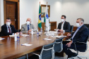 Governador Carlos Massa Ratinho Junior durante reunião com a Gerdau. Na foto, secretário da Justiça, Família e Trabalho, Ney Leprevost  -  Curitiba, 04/05/2021  -  Foto: Jonathan Campos/AEN