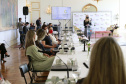 A primeira-dama do Paraná, Luciana Saito Massa, presidiu nesta terça-feira (4), em Curitiba, o primeiro Encontro de Primeiras-Damas do Paraná. A iniciativa tem como objetivo promover um debate entre as primeiras-damas de todos os municípios paranaenses sobre políticas públicas direcionadas à área social e à mulher.